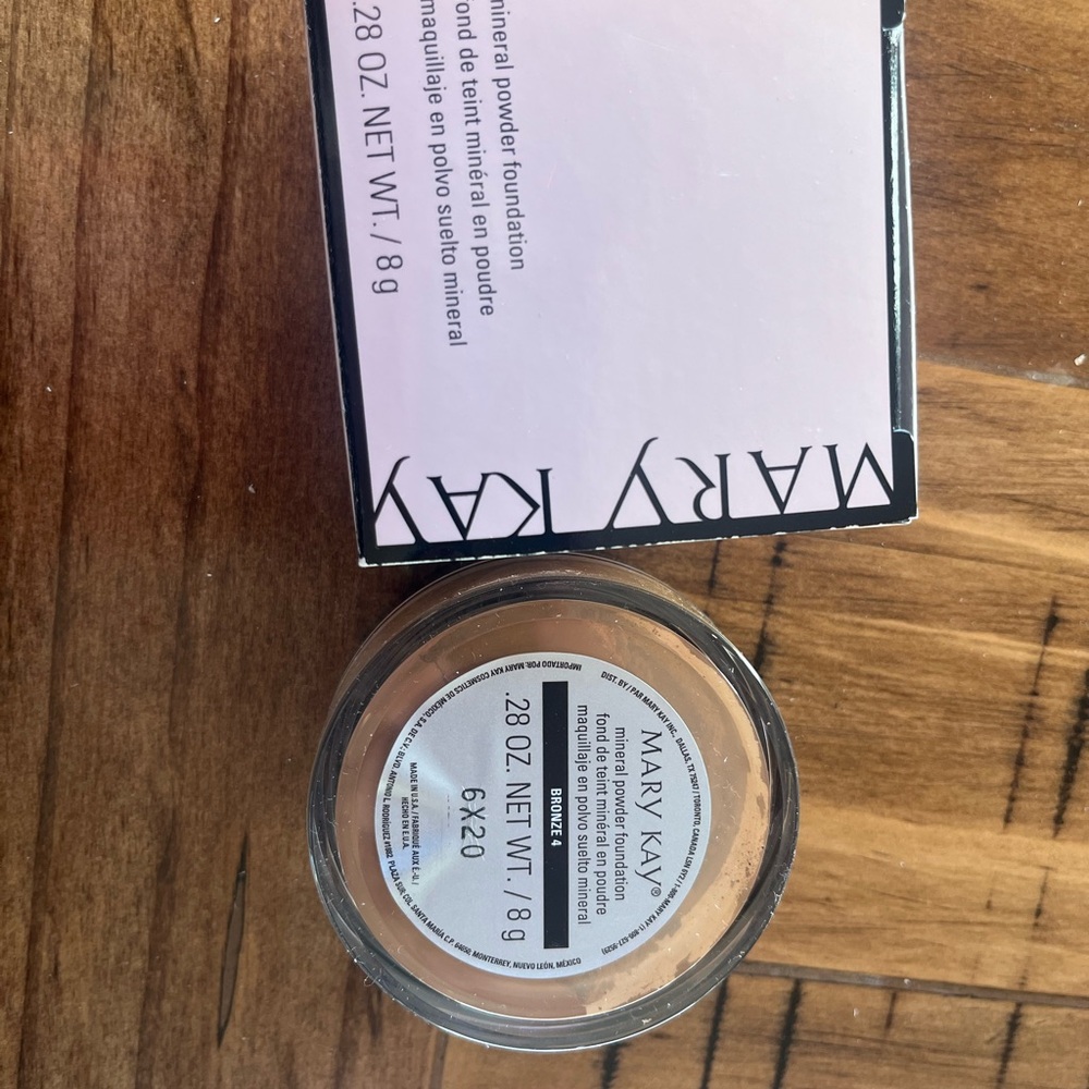 Mary Kay Mineral Powder Foundation - Bronze 4